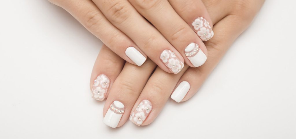 bridal nails flowers