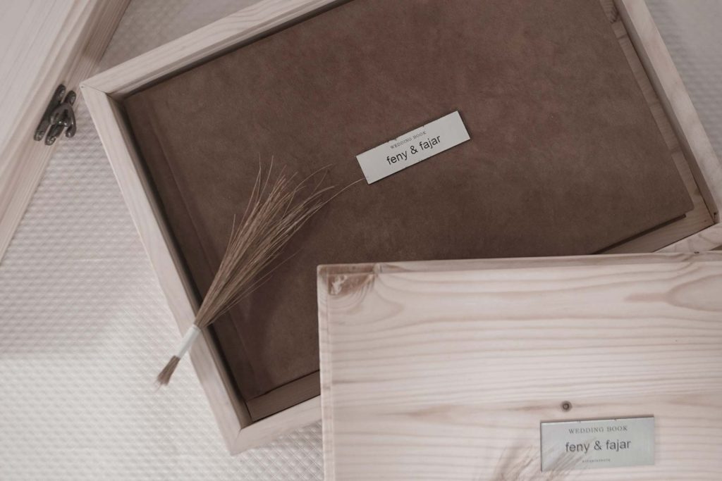 Guest-Book